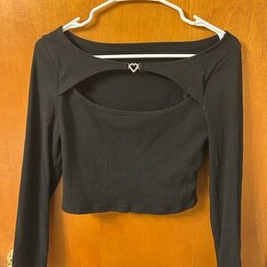 SHEIN Black Long Sleeve Cropped Women's Top With Heart Charm Decor